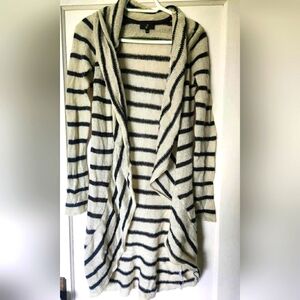 🖤New Vintage G21 Cardigan🤍🖤